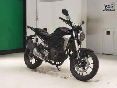 Honda CB250R 2018