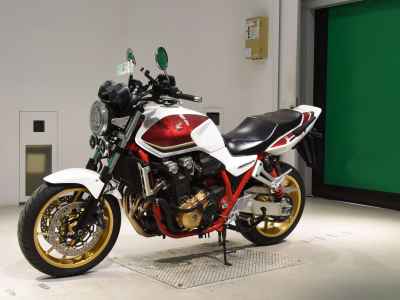 Honda CB1300SF 2022