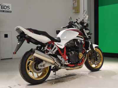 Honda CB1300SF 2022