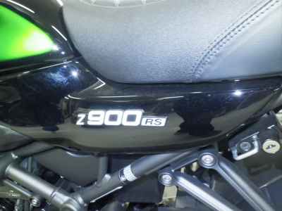Kawasaki Z900RS Cafe 2025