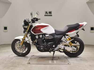 Honda CB1300SF 2025