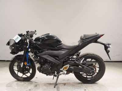 Yamaha YZF-R25 2021