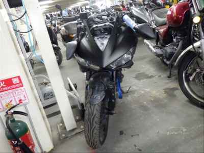 Yamaha YZF-R25 2021