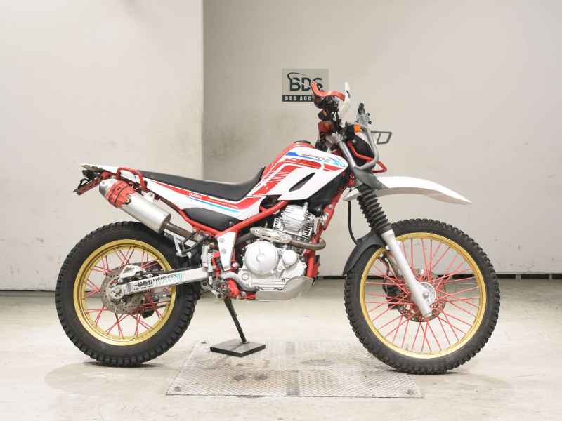 Yamaha XT250 Serow 2020