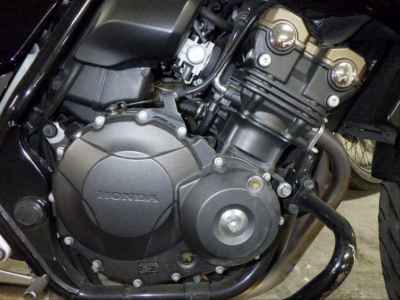 Honda CB400 Super Boldor 2016