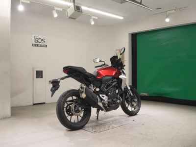 Honda CB250R 2020