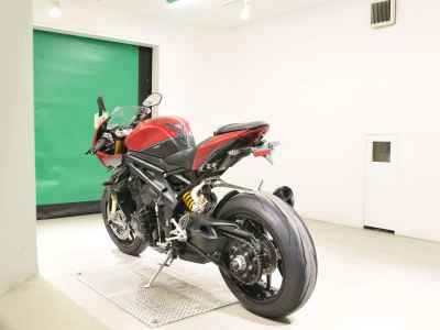 Triumph Speed Triple 1200 RR 2022