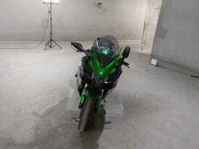 Kawasaki Ninja H2 SX 2018