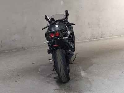 Kawasaki Ninja H2 SX 2018