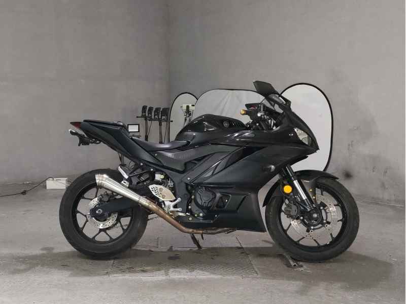 Yamaha YZF-R25 2021