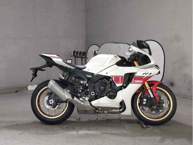 Yamaha YZF-R1 2022