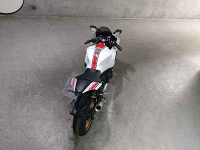 Yamaha YZF-R1 2022