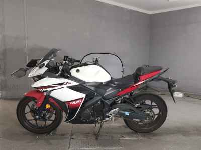 Yamaha YZF-R25 2016