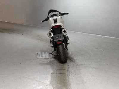 Ducati Monster 696+ 2010