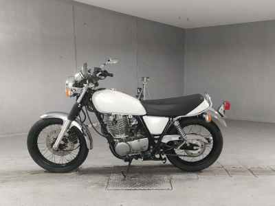Yamaha SR400 2016