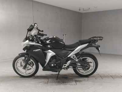 Honda CBR250R 2011