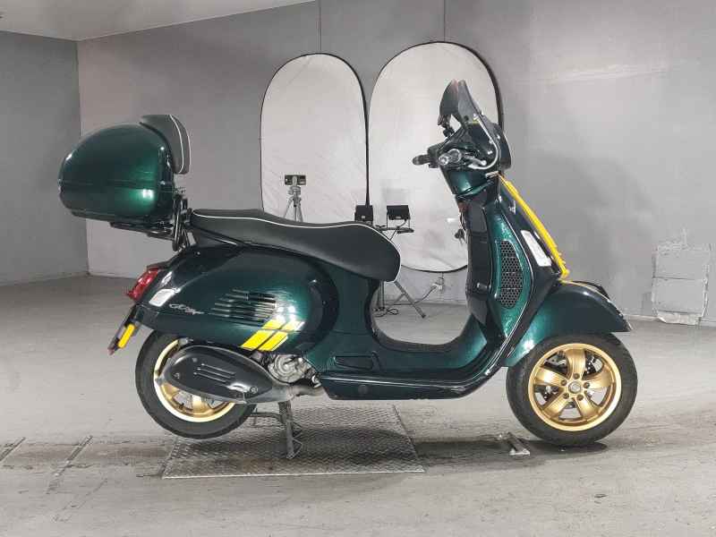 Vespa GTS 300 Super 2021