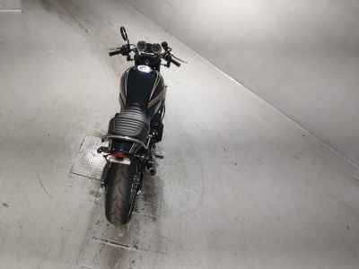 Kawasaki Z900RS 2023