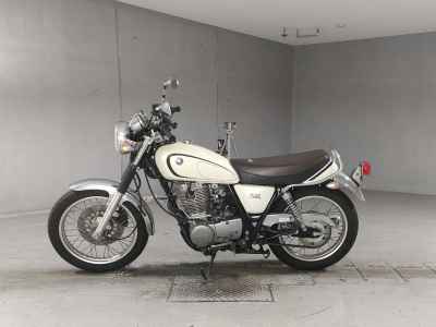 Yamaha SR400 2013