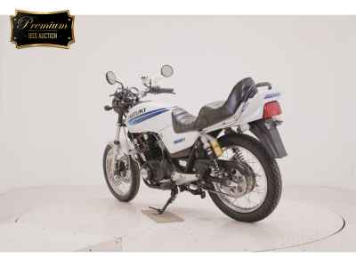 Suzuki GS450E 2024