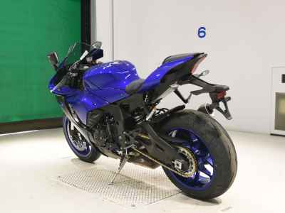 Yamaha YZF-R1 2023