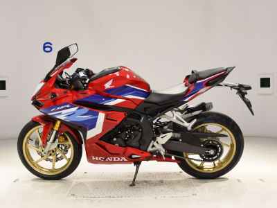 Honda CBR250RR 2023