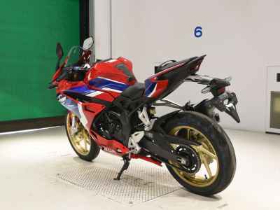 Honda CBR250RR 2023