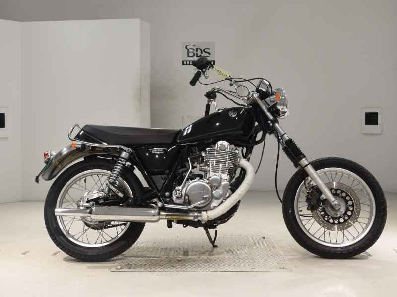 Yamaha SR400 2019