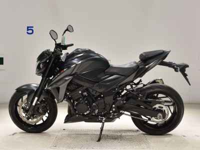 Suzuki GSX-S750 2022