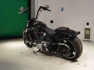 Harley-Davidson Breakout FXBRS1870 2018