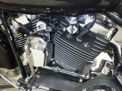 Harley-Davidson Road King FLHRSI1450 2005