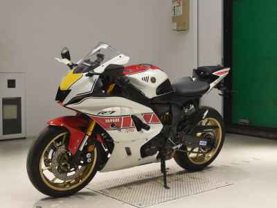 Yamaha YZF-R7 2022