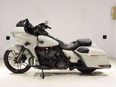 Harley-Davidson Road Glide FLTRXSE1923 CVO 2021