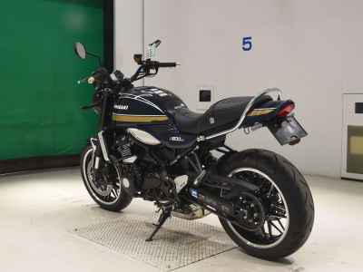 Kawasaki Z900RS 2022