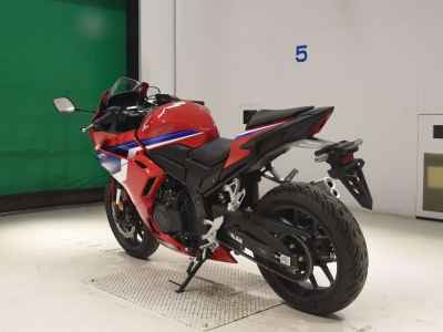 Honda CBR400R 2024