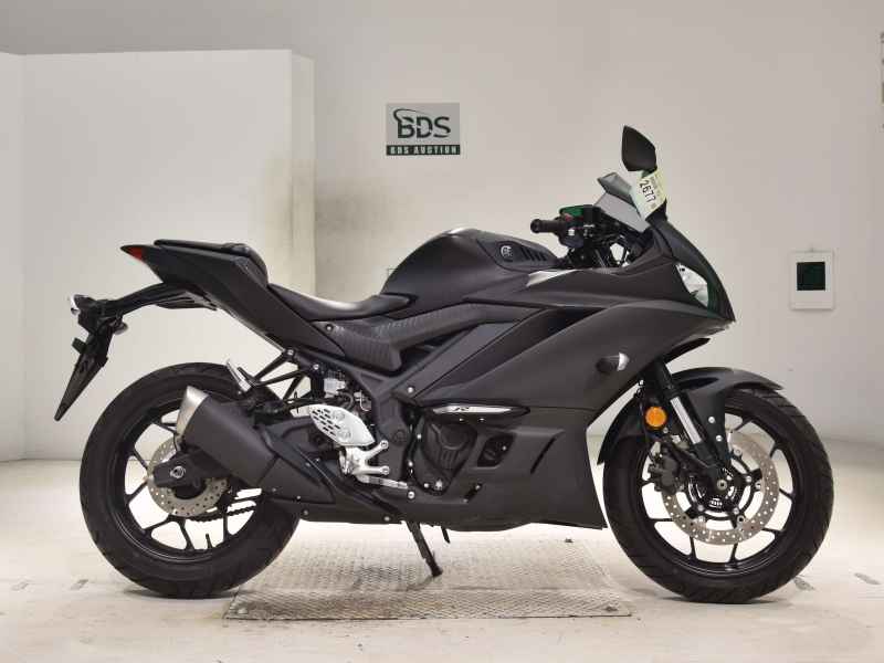 Yamaha YZF-R25 2021