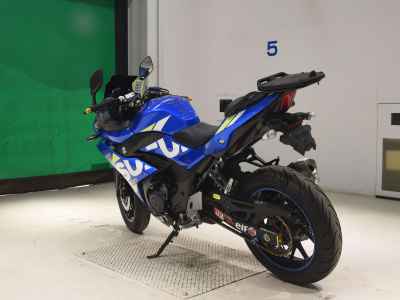 Suzuki GSX250R 2021