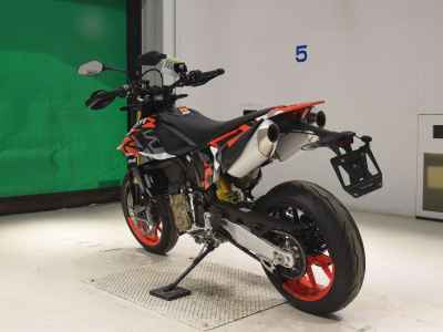 Ducati Hypermotard 698 2024