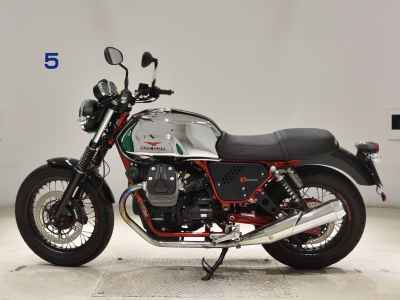 Moto Guzzi V7 II Racer 2016
