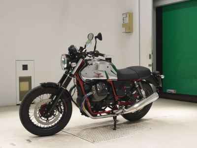 Moto Guzzi V7 II Racer 2016