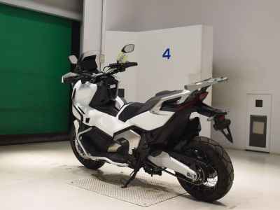 Honda X-Adv 750 2025