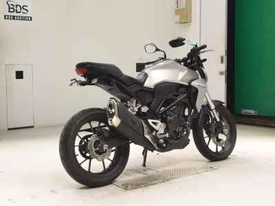 Honda CB250R 2018