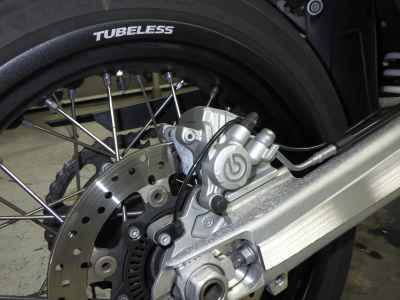 Husqvarna 701 Supermoto 2024