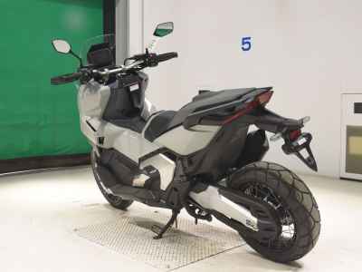Honda X-Adv 750 2025