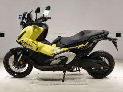 Honda X-Adv 750 2025