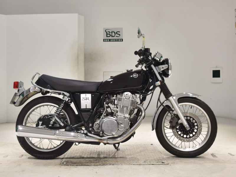 Yamaha SR400 2020