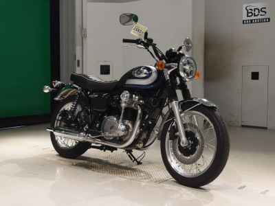 Kawasaki W800 2023
