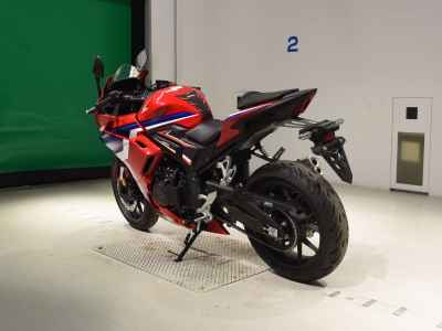 Honda CBR400R 2024