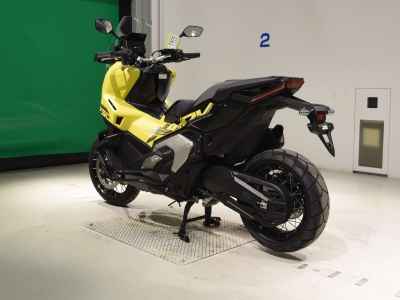 Honda X-Adv 750 2025