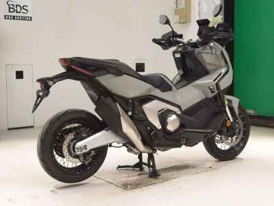 Honda X-Adv 750 2025